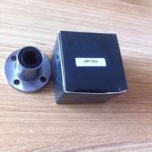 Фланцевый линейный подшипник LMF12UU