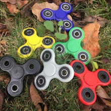 2017 Новейшие продукты Spinner Fidget, красочный ручной прядильщик, подшипник для пальцев