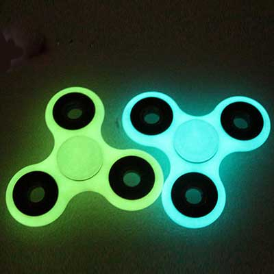 2017 Новейшие продукты Spinner Fidget, красочный ручной прядильщик, подшипник для пальцев